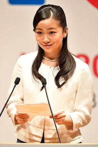 佳子さまのダンスを許容する秋篠宮家の教育方針