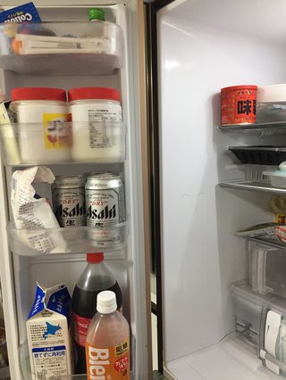 皆の家の冷蔵庫の中やキッチンを見せて