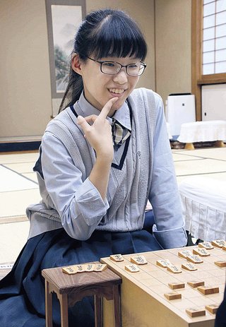 山口仁子梨女流２級、デビュー戦スマイル発進