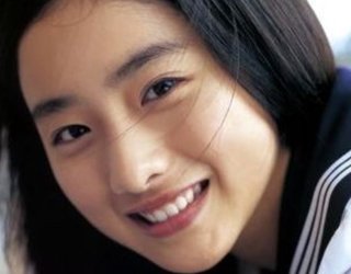 石原さとみって絶対整形してないよね？