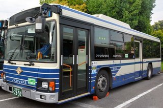 双子用ベビーカーの女性を名古屋市営バスが乗車拒否か。応答なく片道40分歩く。