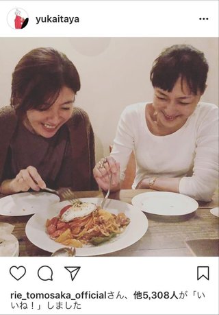 板谷由夏、ともさかりえと“手つなぎバースデーデート”女友万歳！