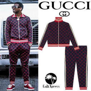 旦那がGUCCIのジャージで子供の迎えに行った。涙