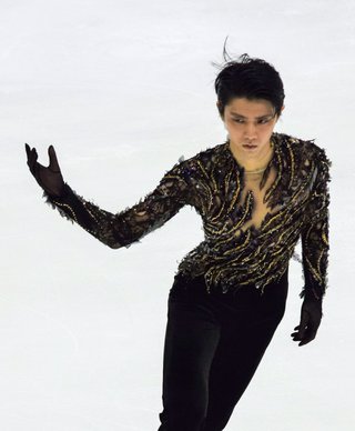 羽生結弦は、三善英史という演歌歌手に似ている