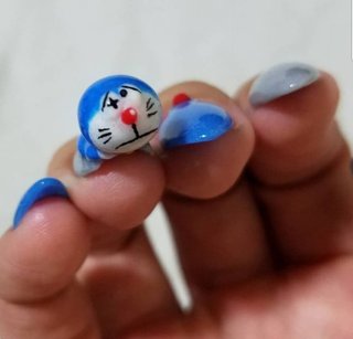 ネイルしている手の指の爪を舐めたい。と男性に言われたら