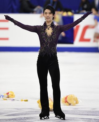 羽生結弦“ラッピングプーさん”に感謝　ファンの心遣いに「とてもうれしかった」