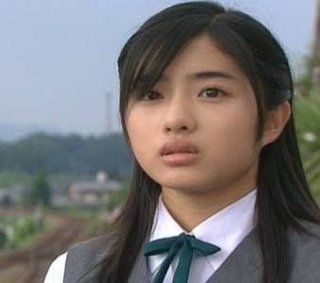 石原さとみって絶対整形してないよね？