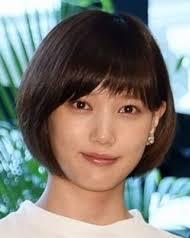 本田翼がボアコート姿を披露