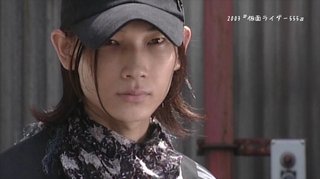 どーしよ。１周まわって綾野剛が好きになってきてる。