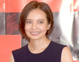 ベッキー、第1子妊娠　来春出産予定