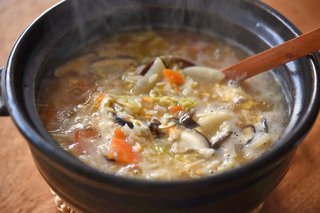 「はい、じゃあ残りの鍋で雑炊作るから皆器に残ってる汁を鍋に戻してね～」←これあかんの？