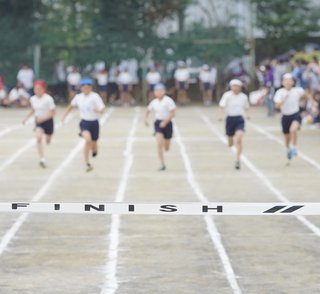 運動会の徒競走でビデオ判定【現状に反響続々】