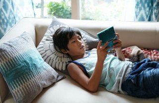 降谷建志＆MEGUMIの長男・降谷凪が俳優デビュー！松たか子の息子役に