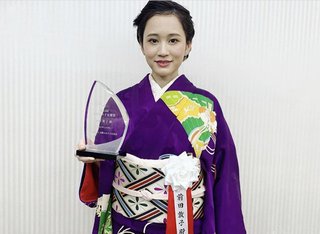 前田敦子です