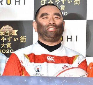 リーチ・マイケルまねるRGに「まぎらわしい!」 会場近くでパレード