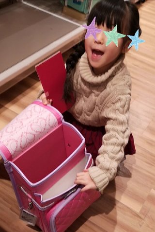 蛯原英里（40）年中の娘のランドセル選びに悩む　年明けから考えるべきか　色はどんな…
