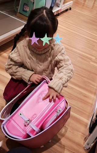 蛯原英里（40）年中の娘のランドセル選びに悩む　年明けから考えるべきか　色はどんな…