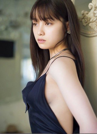 橋本環奈より