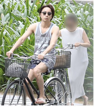 嵐・櫻井翔が「38歳恋人」とベトナム婚前旅行