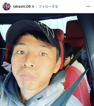 【悲報】木下優樹菜さん、乾貴士愛用の帽子がインスタで何故か写りこんでしまう