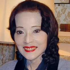 加藤紗里がＵＳＪのミニオンにキスマークをつけて炎上