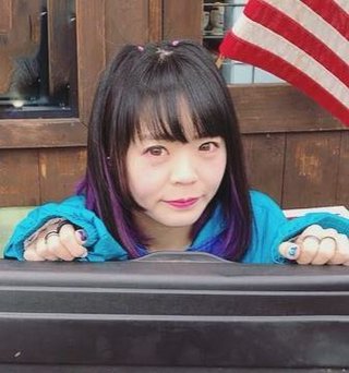 霜降り粗品 タレントと交際