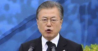 【韓国】ムン大統領「武漢肺炎なんて中国に失礼な病名やめろ！お前らが手を洗え！」