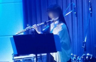 木村拓哉長女、人気グループコンサートにフルートで出演