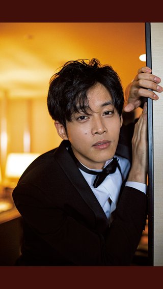 中村倫也 斎藤工 菅田将暉…“色男”ばかりを撮り下ろした奇跡の写真集が発売前大増刷