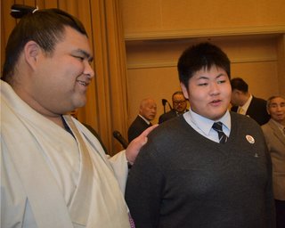 郷土の星の背中追いかけ、15の春【霞ケ浦高校付属中の高須琉希亜さん、角界入り】