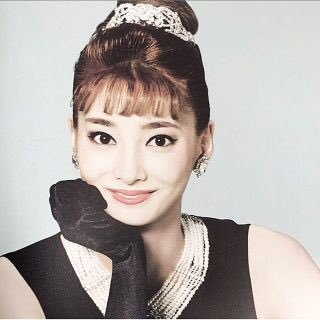 オードリーヘップバーンを顔だけで再現するなら、誰？