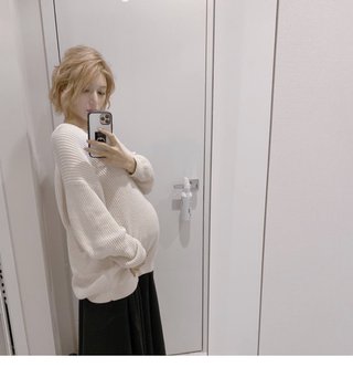 TOKIO城島茂の妻・菊池梨沙、ふっくらお腹を公開「ラストスパート」