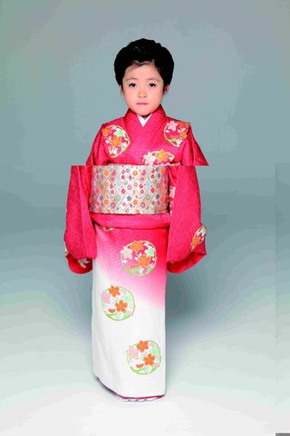 海老蔵の長女・市川ぼたん【７月に異例の歌舞伎座デビュー】團十郎襲名興行で舞踊を披露