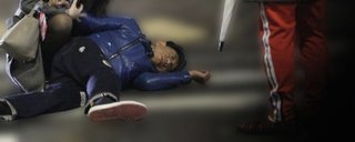 小峠、繁華街で倒れる！！