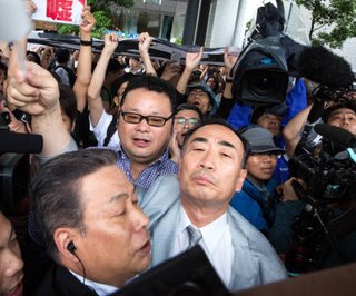 「すべて佐川局長の指示です」森友事件で自殺した財務省職員「遺書」入手【森友学園問題】