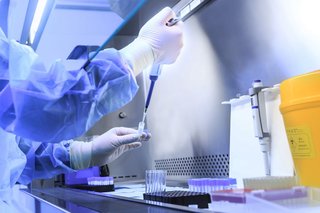 専門医は軒並み反対なのに… 「希望者全員にPCR検査を」と煽るのはなぜ間違いか？