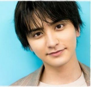 この娘もなかなかにショート似合わんな