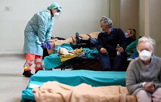 イタリア､新型コロナ感染者1.7万人超　死者1266人　1日で250人が死亡