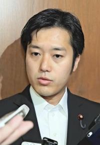丸山穂高議員、大阪のパチンコ店名の公表は「開いている店の宣伝になってしまうのでは」