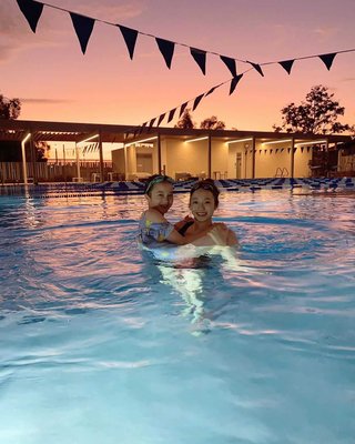 本田真凜【妹・紗来の誕生日に姉妹水着で祝福】反響多数