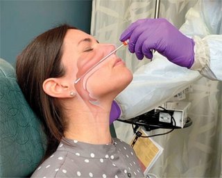 楽天のセルフ採取PCR検査キット、使用を控えるよう専門家が呼びかけ