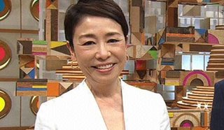 麻生氏、ネットで批判の嵐。マスクは勝手に送りつけて…給付金欲しい人は手を挙げて？