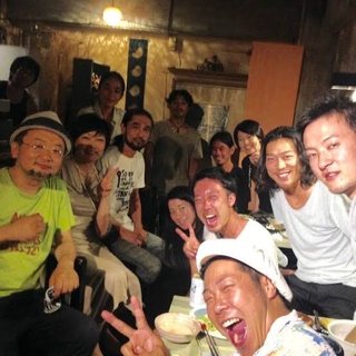 我らが安倍昭恵ちゃん、呼ばれればどこへでも行くし、誰とでも写真を撮ると話題に