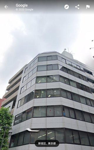 新宿のビルから男児転落　救急搬送も命に別状なし