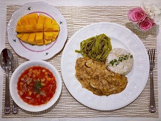 神田うの　家族大好き手作りビーフストロガノフ披露