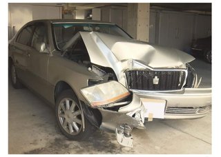 パトカーに停止を求められた車、男が“放置し逃走”           