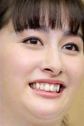 早見あかり　インスタで第１子妊娠報告