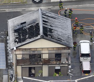 【三重】住宅火災　焼け跡から５遺体