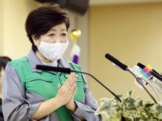 小池知事会見　自粛要請緩和「ロードマップ」案発表
