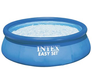 今年のプールは